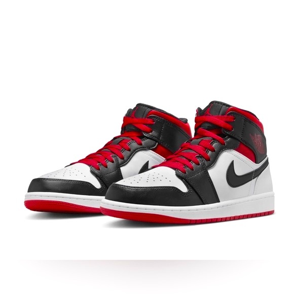❌❌ SOLD Jordan 1 Mid Gym Red Black Toe - Picture 4 of 5